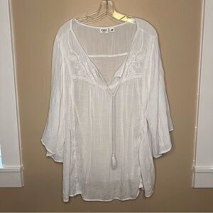 Cato White Boho Tunic with Embroidery Size 26/28